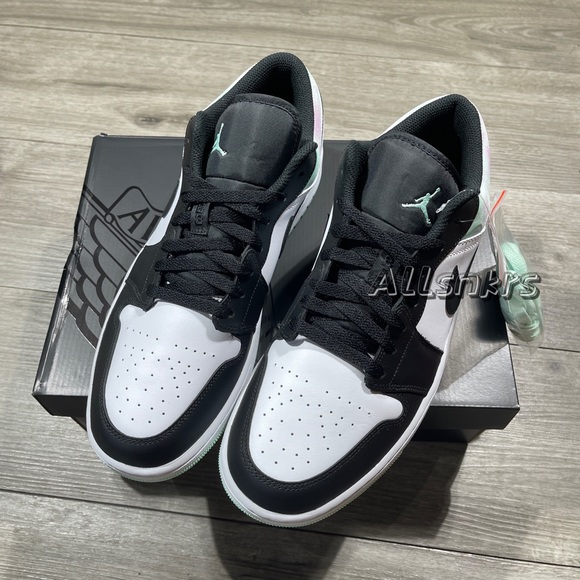 Air Jordan 1 Low Green Cloud🪸 - Picture 4 of 10